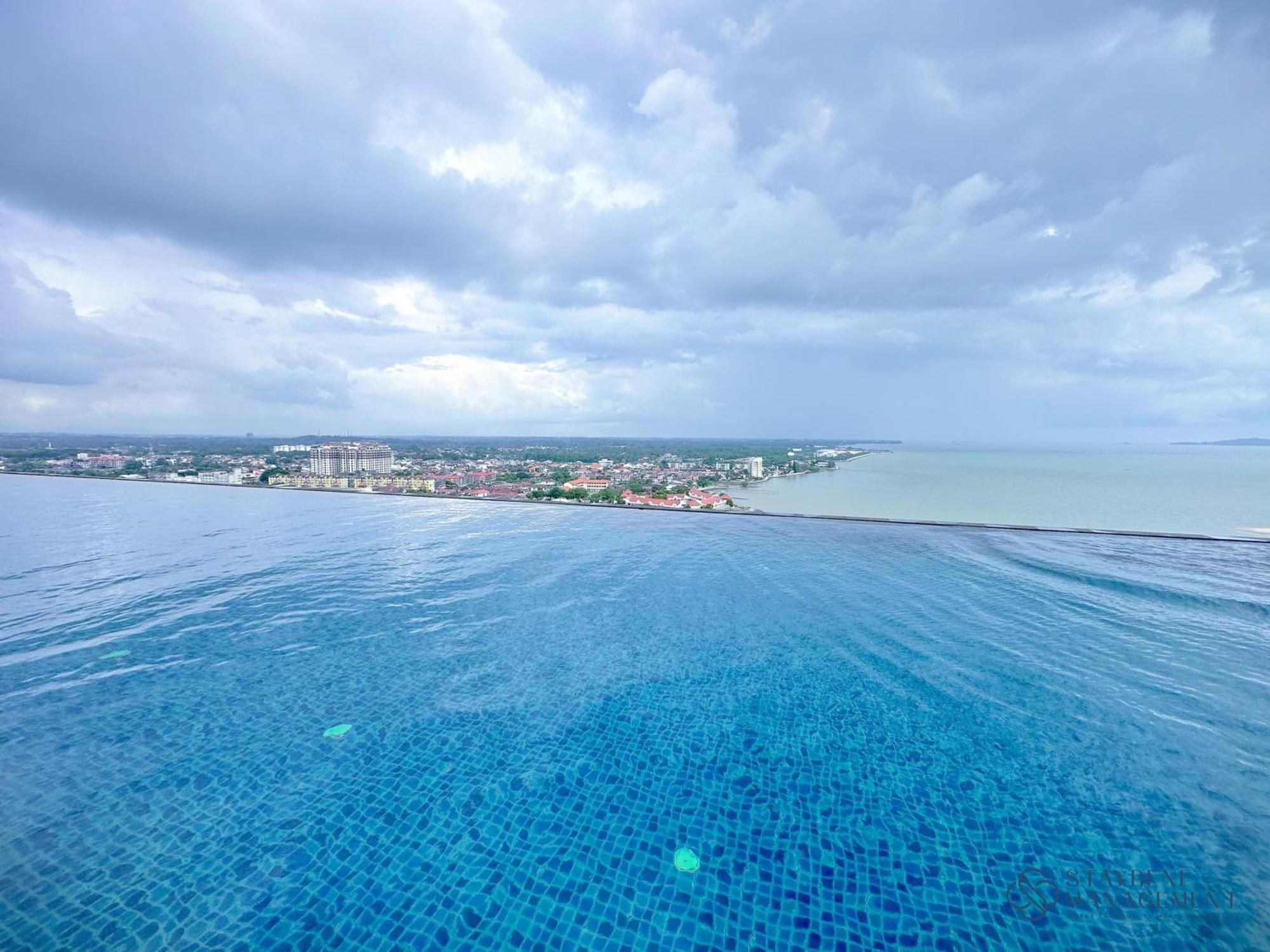 Silverscape Sea View By Stayrene *